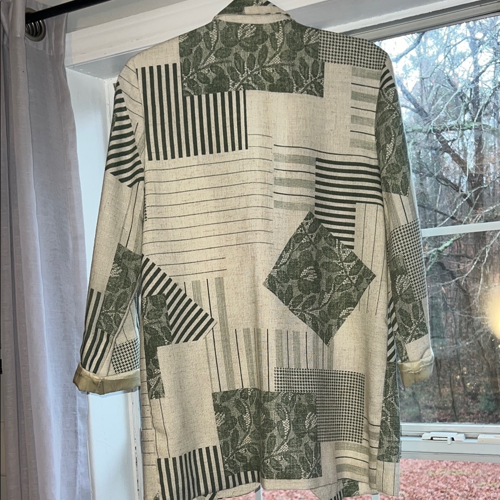 Patchwork Blazer With Green Accents - image 2